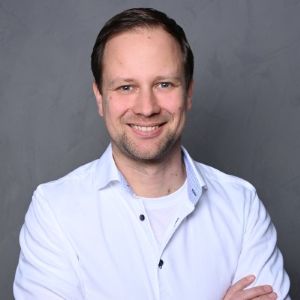 Tomas Stiller